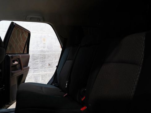 Used 2017 Toyota 4Runner TRD Off-Road image 42