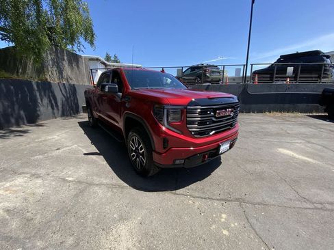 Used 2026 GMC Sierra 1500 AT4 w/ AT4 Premium Package AWD/4WD image 8