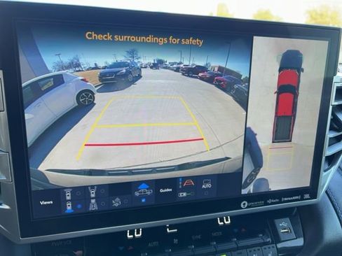 Used 2023 Toyota Tundra Platinum image 19