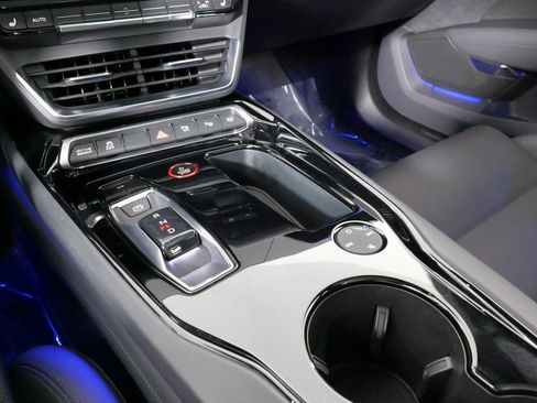 Used 2024 Audi RS e-tron GT w/ Carbon Performance Package image 63