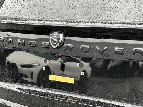 New 2026 Land Rover Range Rover SE image 14