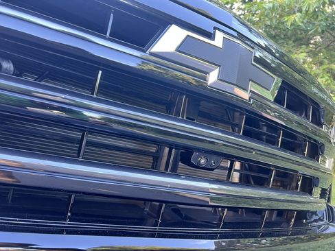 Used 2024 Chevrolet Silverado 1500 High Country w/ Midnight Edition AWD/4WD image 75