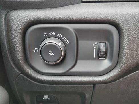 Used 2025 RAM 1500 Tradesman AWD/4WD image 25