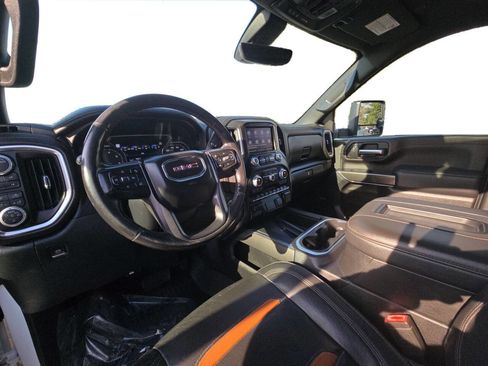 Used 2020 GMC Sierra 2500 AT4 w/ Technology Package image 14