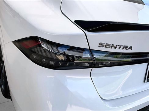 New 2026 Nissan Sentra SR w/ Floor Mat Package FWD image 12