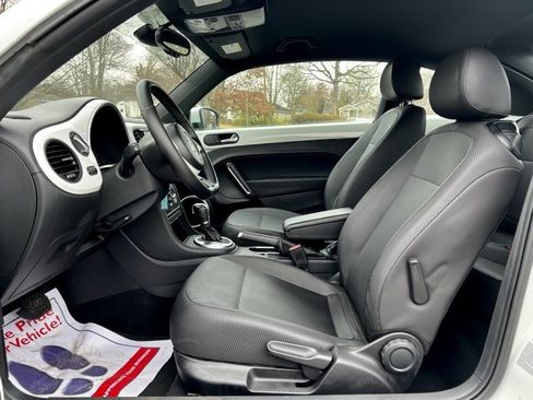 Used 2016 Volkswagen Beetle 1.8T SE image 13