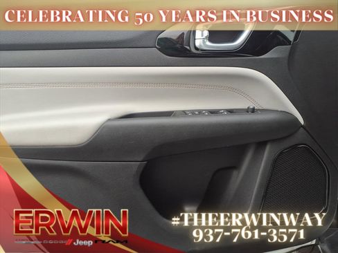 Certified 2024 Jeep Compass Limited image 10