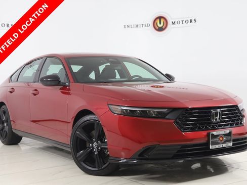 Used 2025 Honda Accord Sport image 1