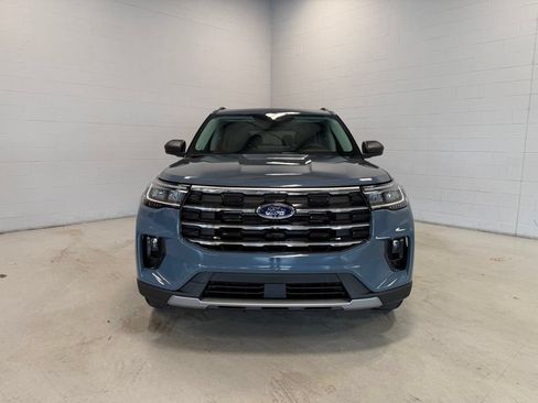 New 2026 Ford Explorer Active w/ Active Comfort Package AWD/4WD image 2