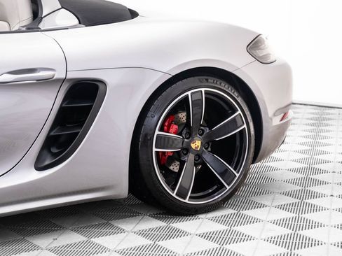 Certified 2019 Porsche 718 Boxster GTS image 35