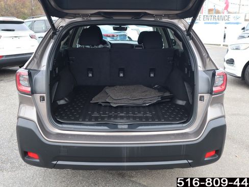 Used 2023 Subaru Outback Premium image 27