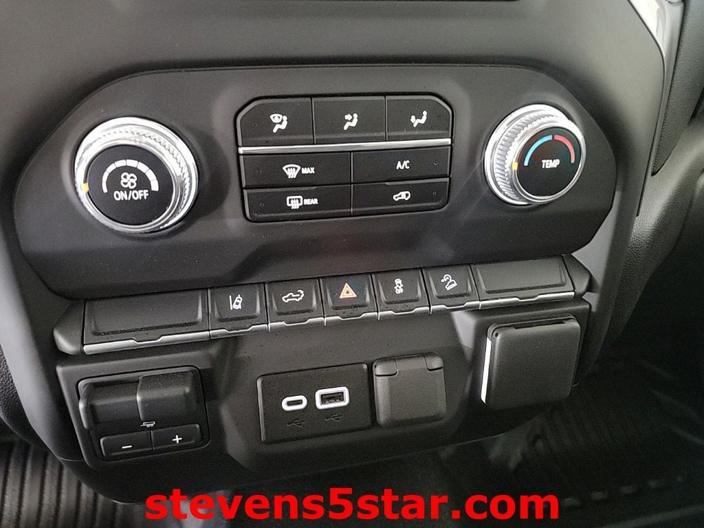 Used 2025 GMC Sierra 3500 Pro w/ Convenience Package AWD/4WD image 15