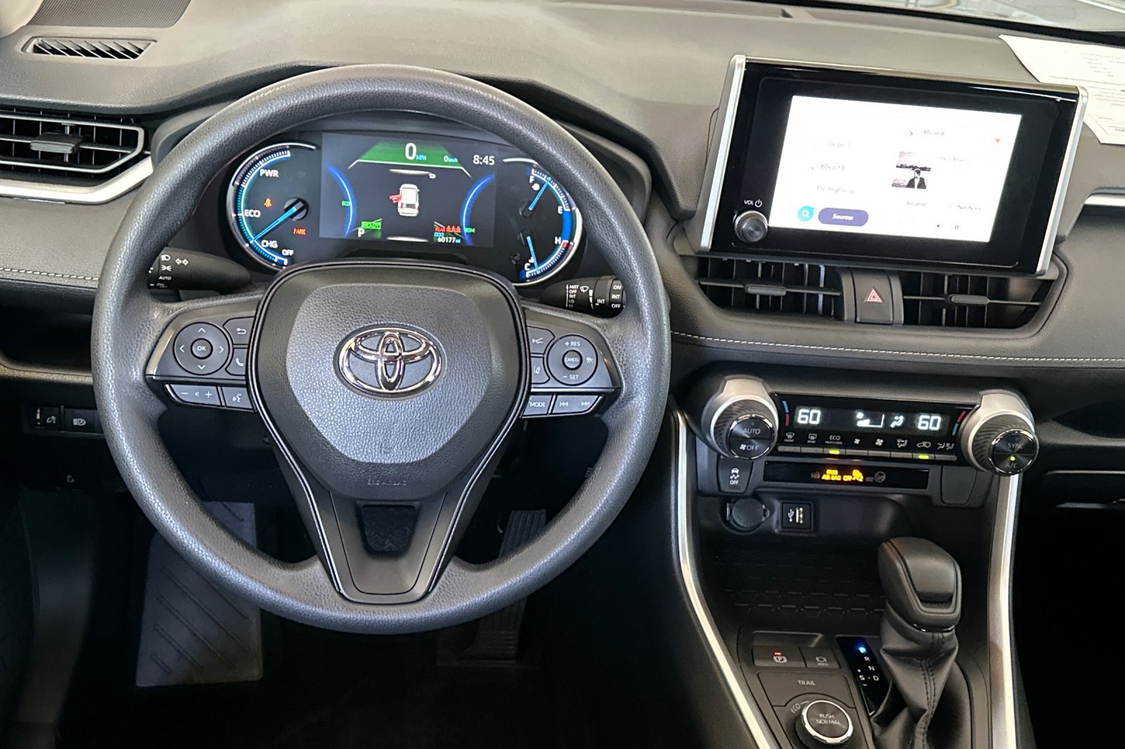 Used 2025 Toyota RAV4 XLE AWD/4WD image 15
