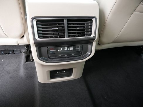 New 2026 Volkswagen Atlas SE AWD/4WD image 7