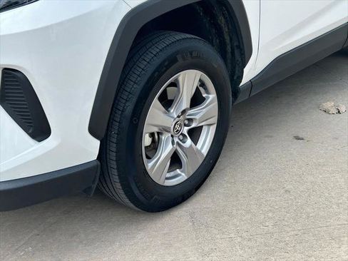 Certified 2025 Toyota RAV4 XLE FWD image 9