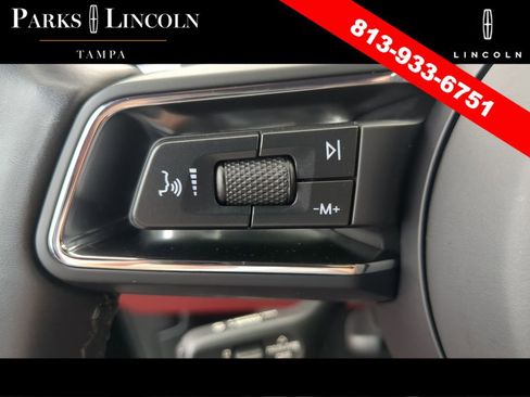 Used 2024 Porsche Macan S image 27