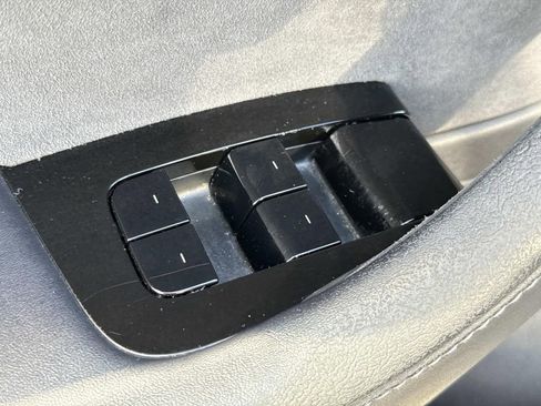 Used 2018 Tesla Model 3 Long Range image 22