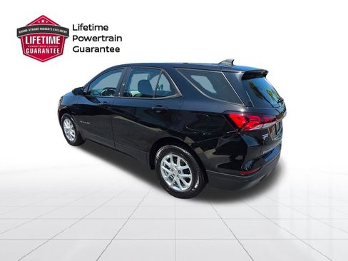 Used 2024 Chevrolet Equinox LS w/ Driver Confidence II Package FWD image 3