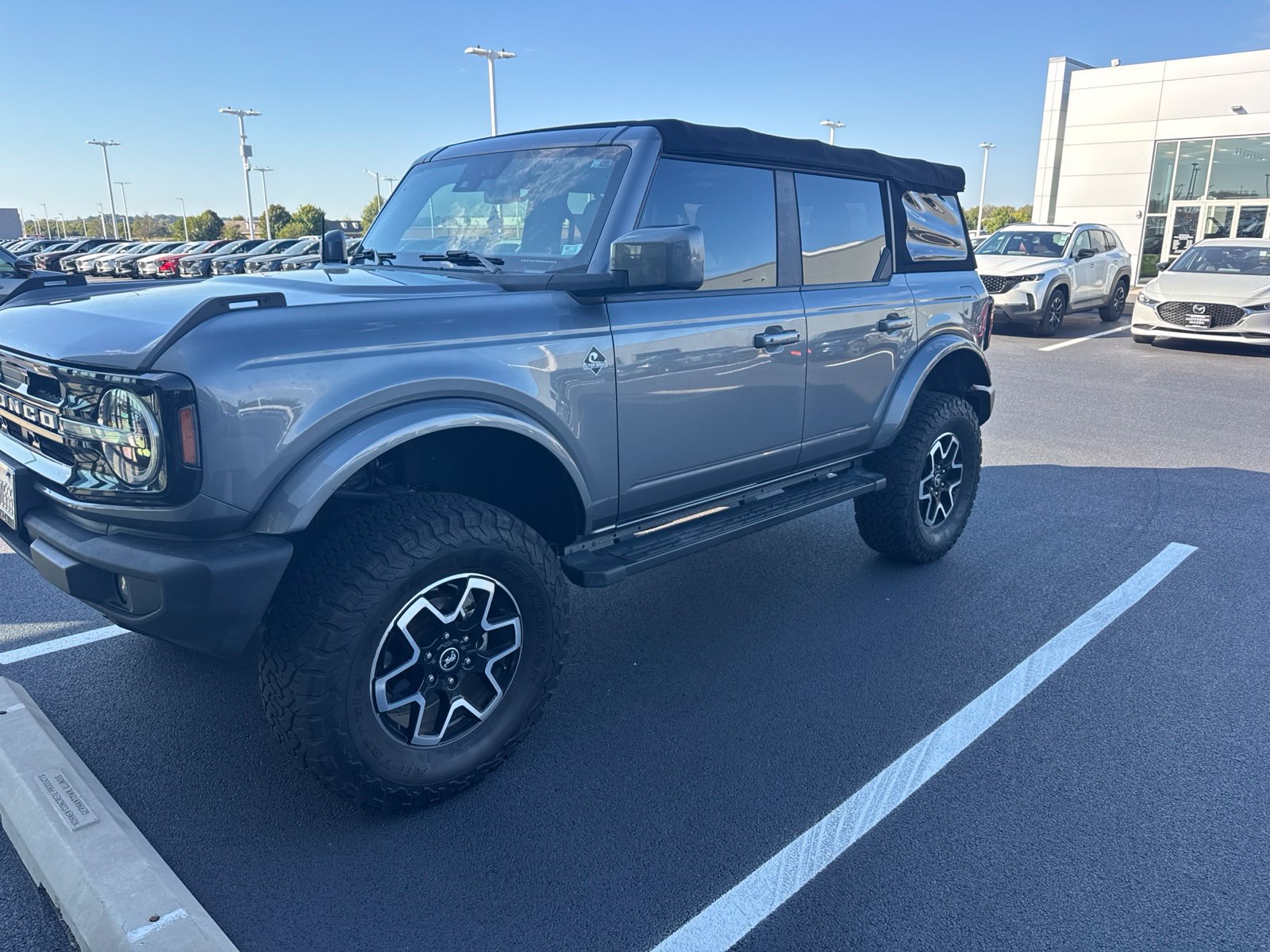 Used 2021 Ford Bronco Outer Banks AWD/4WD image 1