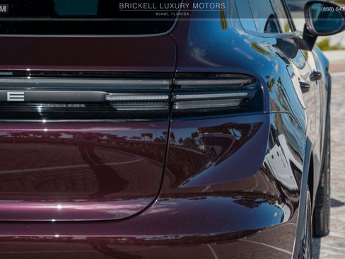 Used 2025 Porsche Macan 4 Electric image 47