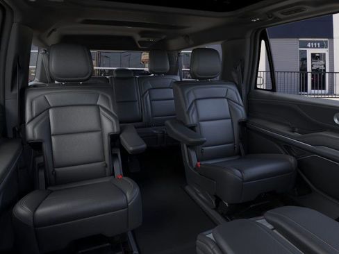 New 2026 Lincoln Navigator L Reserve w/ Jet Appearance Package image 11