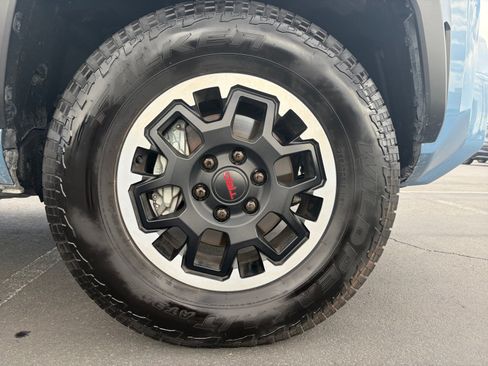 Used 2025 Toyota 4Runner TRD Off-Road Premium w/ Tow Technology Package AWD/4WD image 30