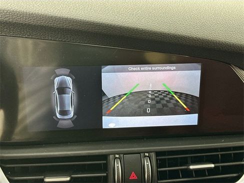 Used 2022 Alfa Romeo Giulia Veloce image 14