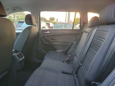 Used 2022 Volkswagen Tiguan S image 7