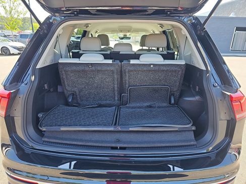 Used 2024 Volkswagen Tiguan S image 13