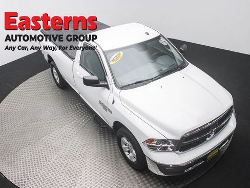 Used 2020 RAM 1500 Classic SLT image 3