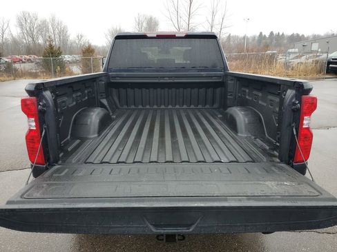 Used 2024 Chevrolet Silverado 2500 Custom w/ Custom Value Package image 28