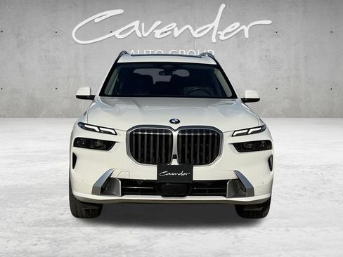 Used 2025 BMW X7 xDrive40i AWD/4WD image 18