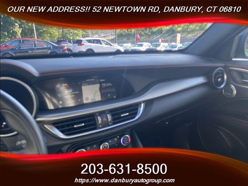 Used 2025 Alfa Romeo Stelvio Tributo Italiano w/ Active Assist Plus Package AWD/4WD image 18