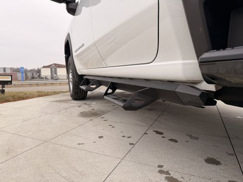 Used 2024 GMC Sierra 2500 Pro w/ Convenience Package image 26