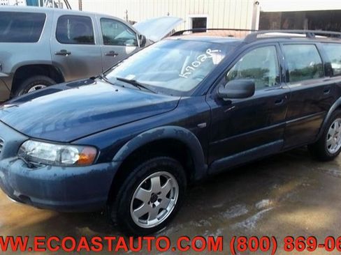 Used 2001 Volvo V70 Cross Country image 2