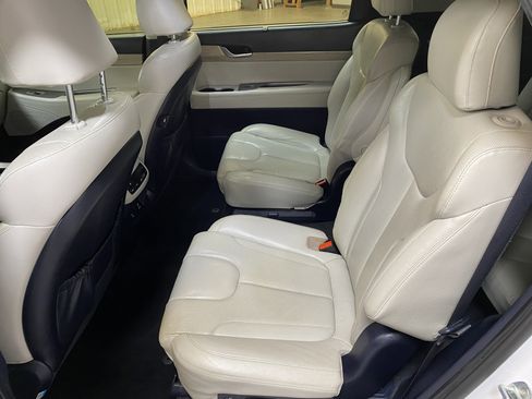 Used 2021 Hyundai Palisade SEL w/ Premium Package image 23