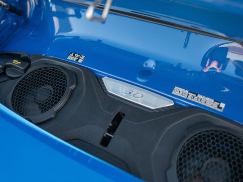 Certified 2025 Porsche 911 Carrera RWD image 27