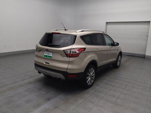Used 2017 Ford Escape Titanium image 9