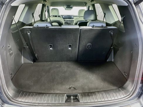 Used 2025 Hyundai Palisade SEL FWD image 31