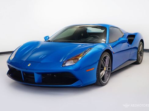 Used 2017 Ferrari 488 Spider image 2