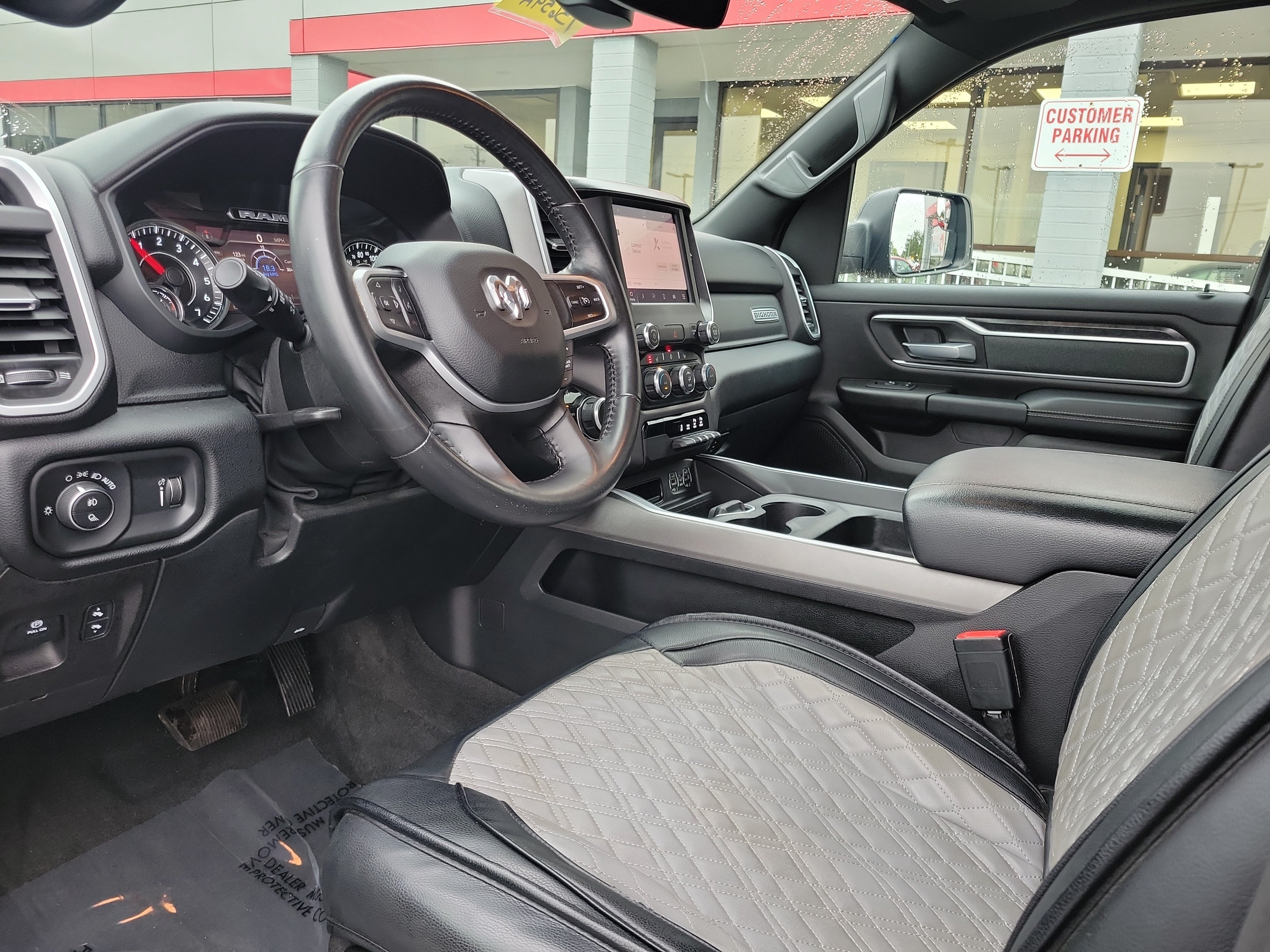 Used 2022 RAM 1500 Big Horn AWD/4WD image 19