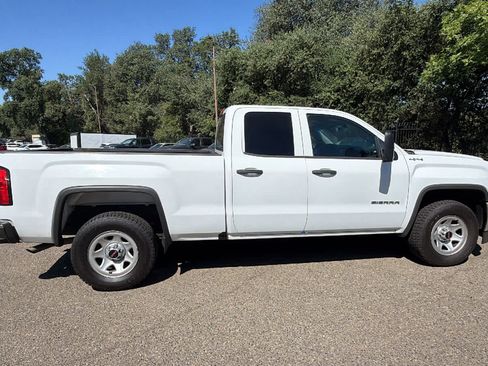 Used 2018 GMC Sierra 1500 4x4 Double Cab w/ Sierra Convenience Package image 4
