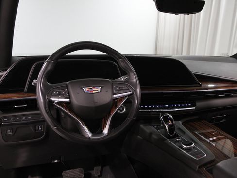 Used 2021 Cadillac Escalade Premium Luxury w/ LPO, Radiant Package image 7