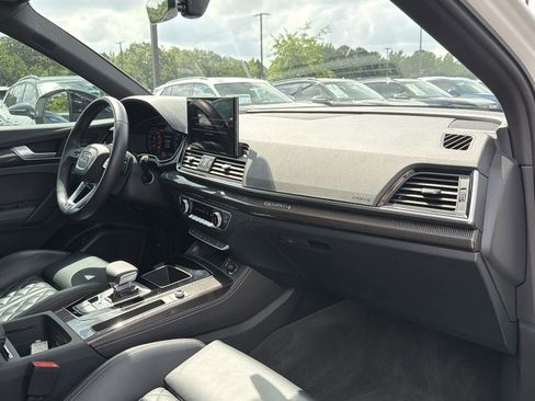 Used 2023 Audi SQ5 Prestige AWD/4WD image 19