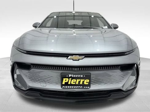 New 2026 Chevrolet Equinox EV LT image 7