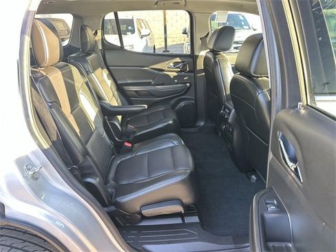 Used 2019 GMC Acadia SLT image 26