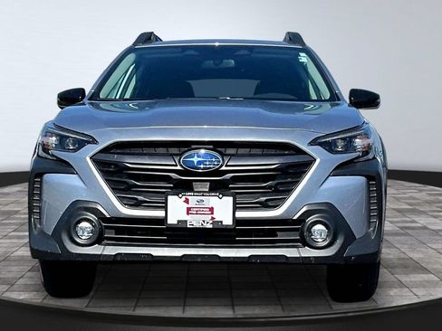 Used 2024 Subaru Outback Premium AWD/4WD image 2
