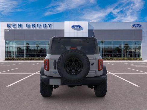 New 2026 Ford Bronco Badlands AWD/4WD image 7