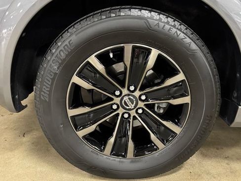 Used 2020 Nissan Armada Platinum w/ Captain's Chairs Package RWD image 43