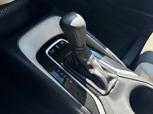 Used 2024 Toyota Corolla LE AWD/4WD image 25